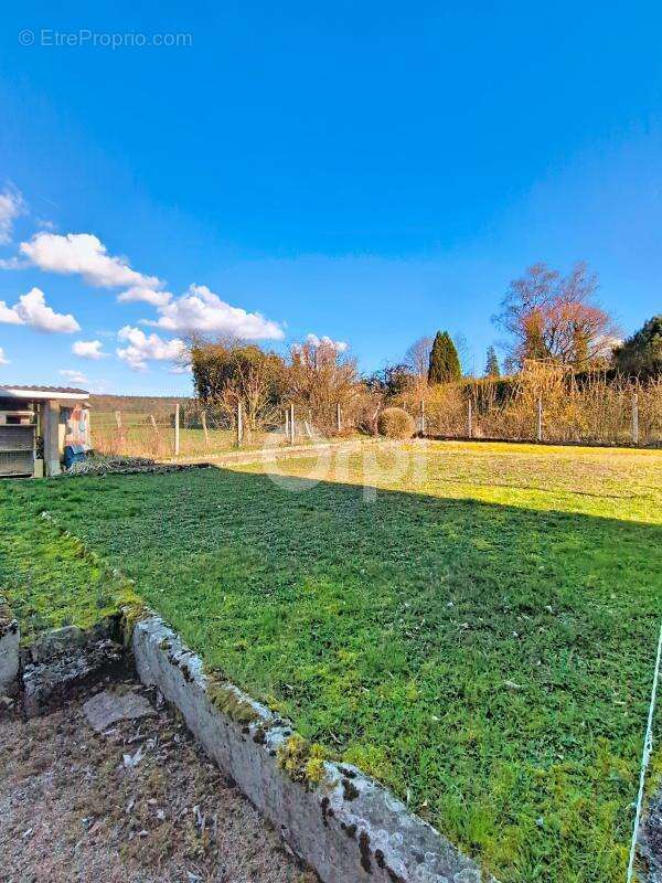 Maison à DOULAINCOURT-SAUCOURT