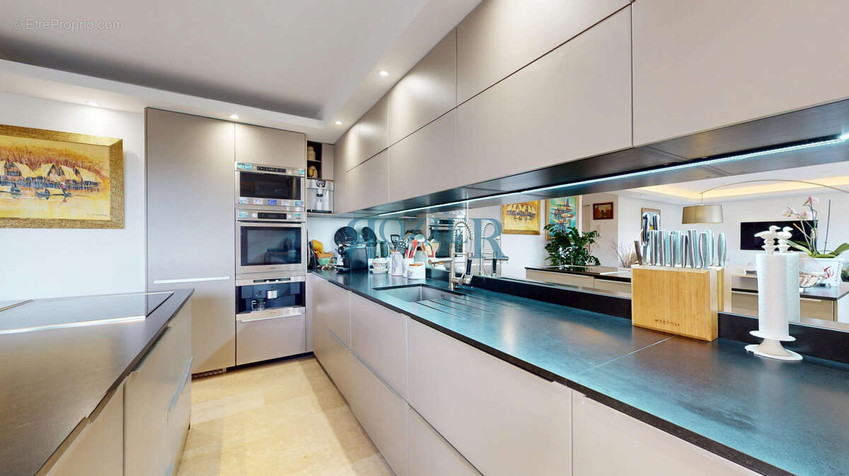 Appartement à LE CANNET