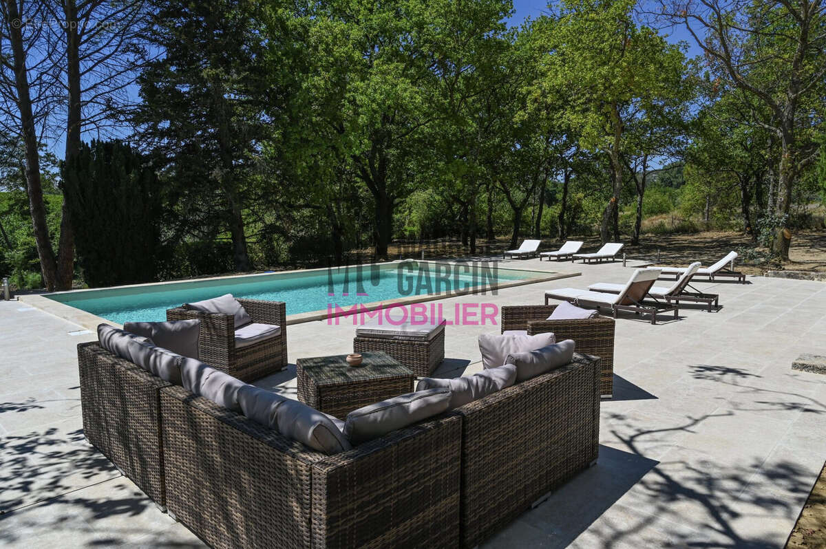 Maison à VAISON-LA-ROMAINE