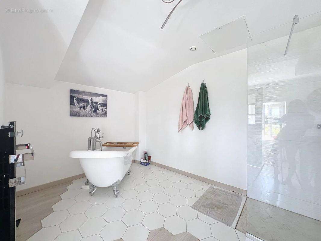 Maison à OYTIER-SAINT-OBLAS