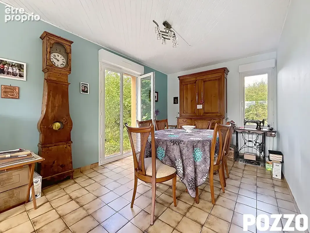Maison - 5 pièces - 3 chambres - sous-sol - 110m² - jardin 2727 m² - Saint Georges Montcoq - Saint Lo - photo 4
