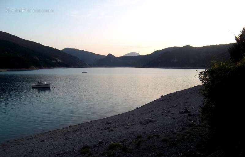 Terrain à SAINT-ANDRE-LES-ALPES
