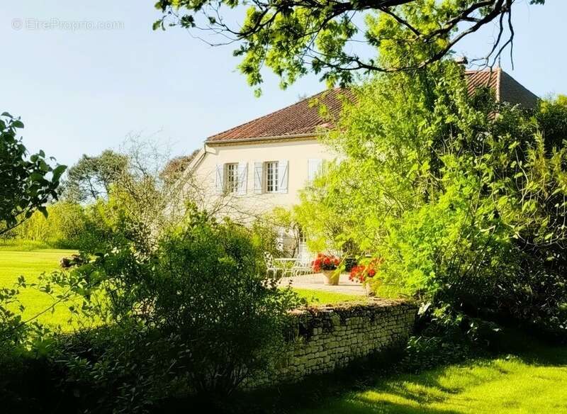 Maison à AIRE-SUR-L'ADOUR