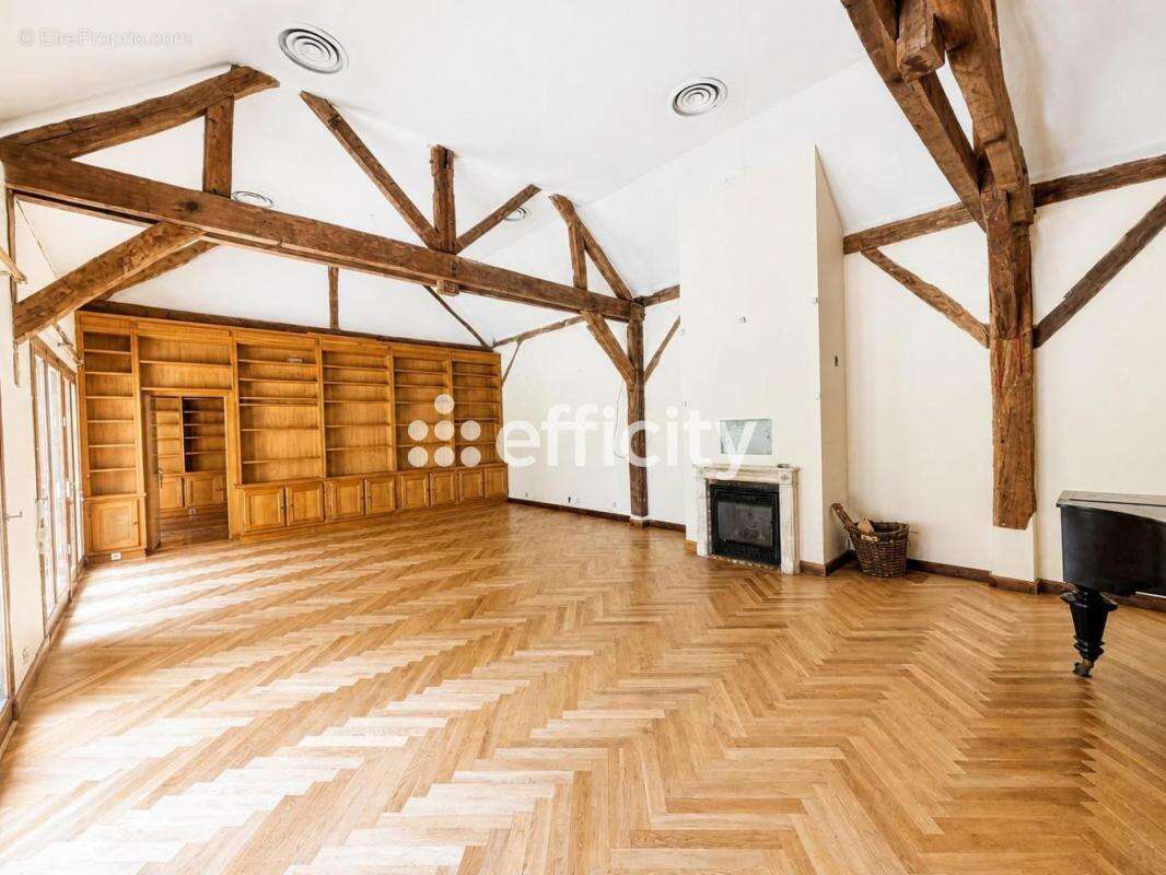 Maison 330 m² à Villers-Saint-Frambourg  - photo 9