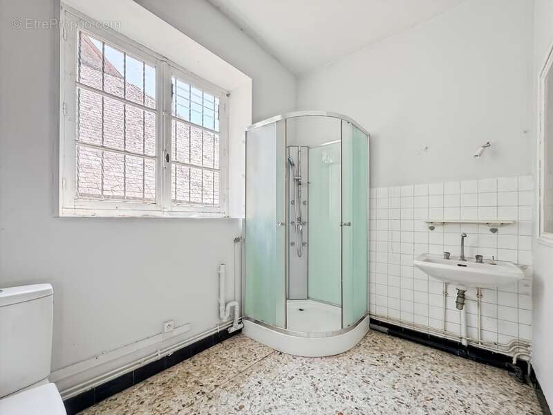 À vendre : Belle maison de caractère au cœur d'AUNAY EN BAZOIS (58) – Idéale pour investissement locatif ! - photo 6