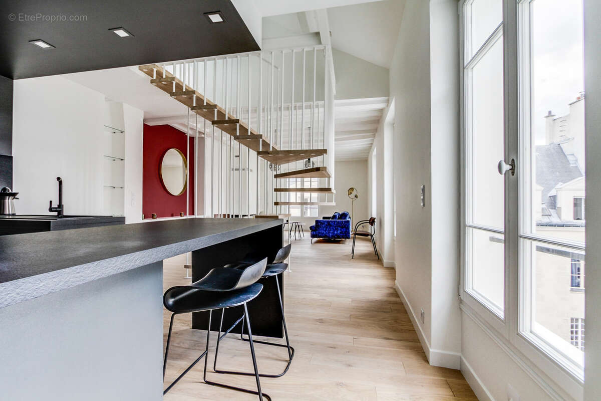Appartement à PARIS-3E