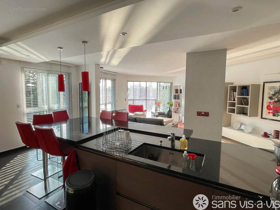 Appartement à SURESNES