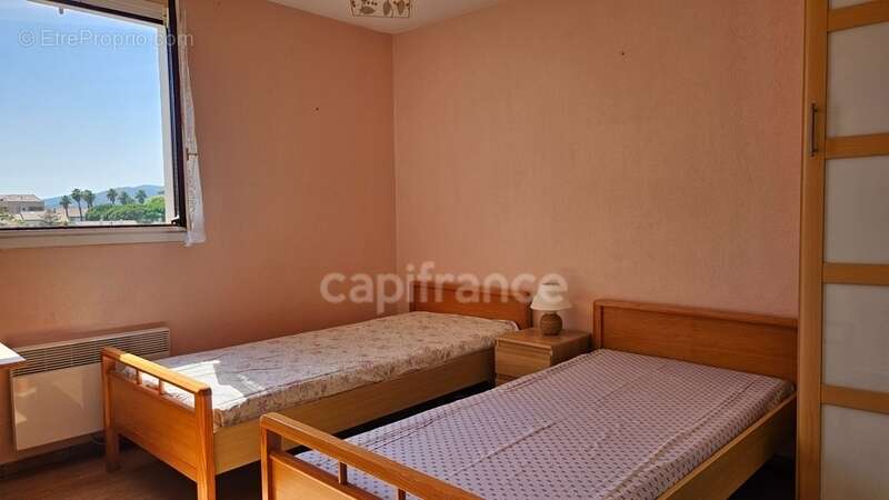 Appartement à LA LONDE-LES-MAURES