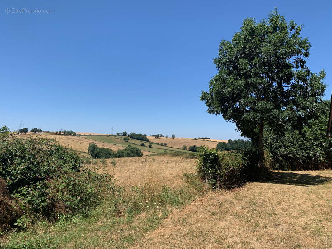 Auv 1186 : Trio : maison habitable, terrain (à bâtir), maison à rénover - photo 11