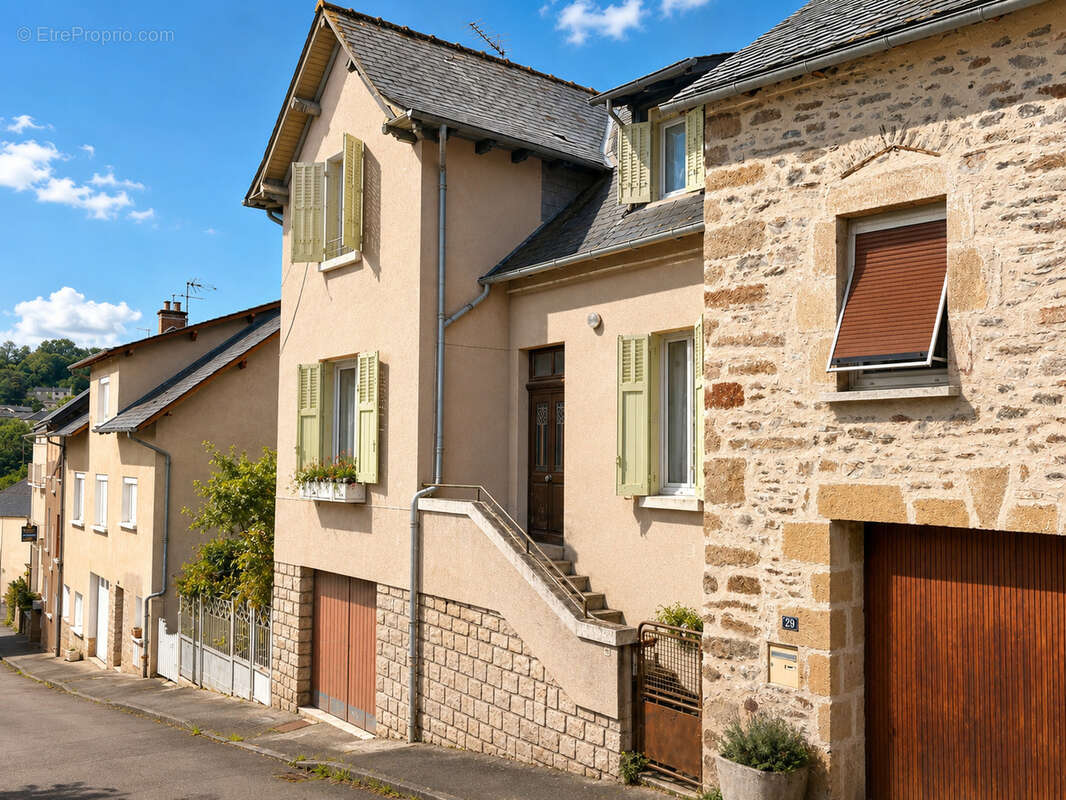 Le Monastère/Rodez. Maison de caractère avec 4 chambres, jardin & garage. - photo 2
