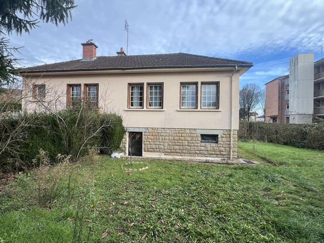Maison à PARAY-LE-MONIAL