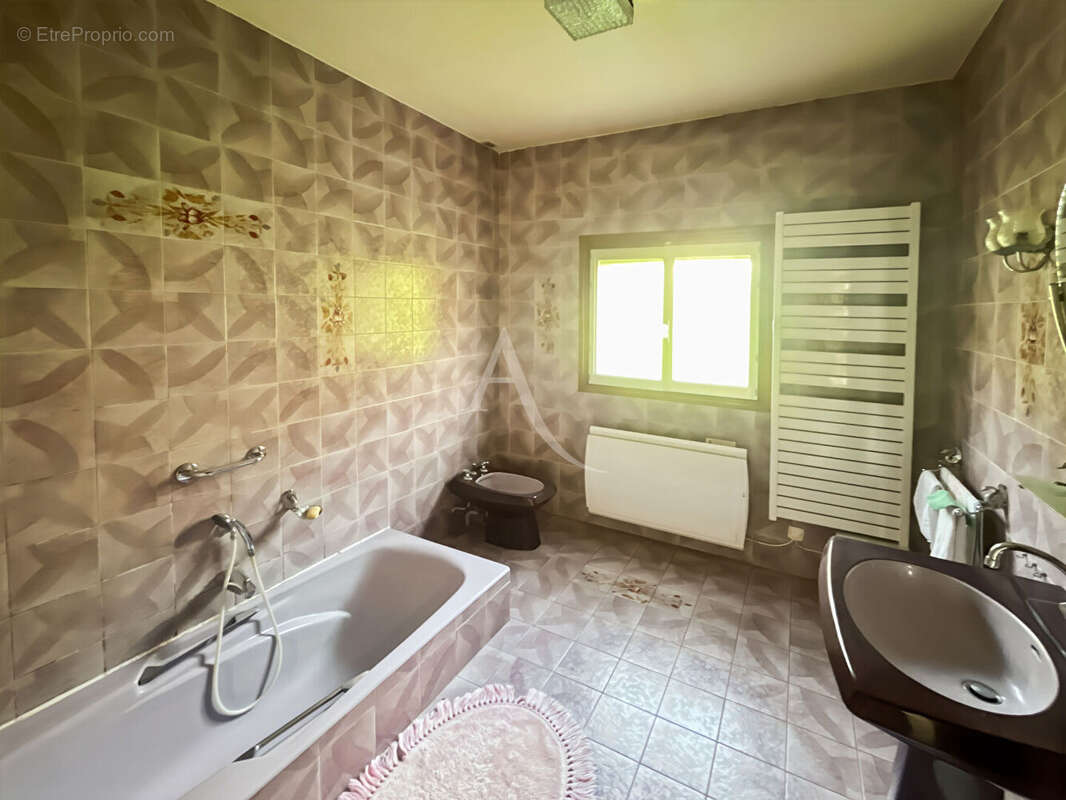 Maison à VAUX-SUR-SEINE