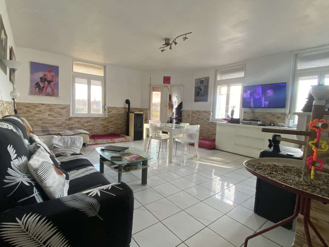 Maison à AVESNES-LE-COMTE