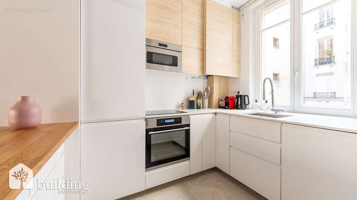 Appartement à NEUILLY-SUR-SEINE