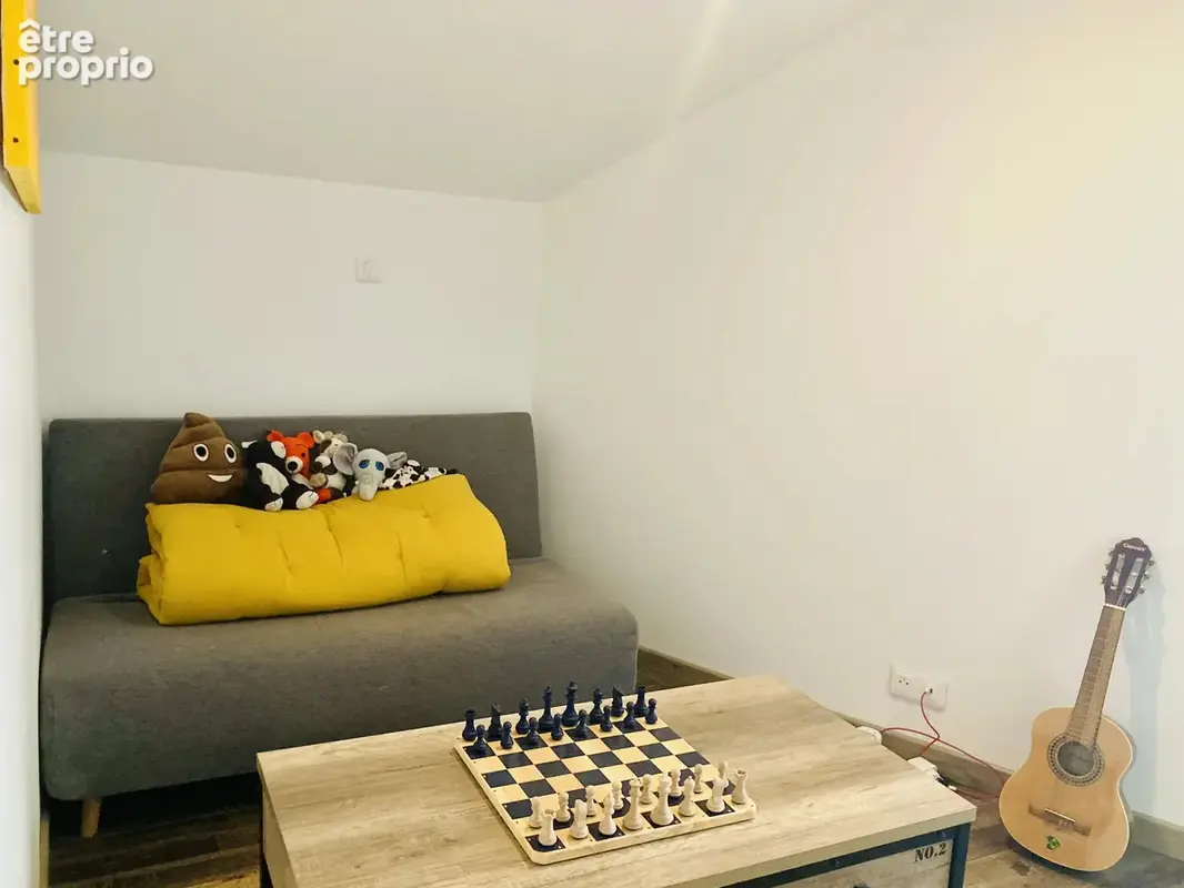 Maison en Pierre de Caractère Rénovée avec Grand Jardin et Potentiel d'aménagement - photo 11