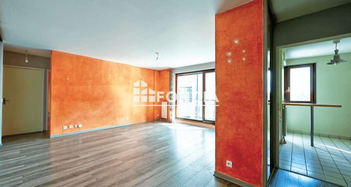 Appartement à MONTIGNY-LE-BRETONNEUX