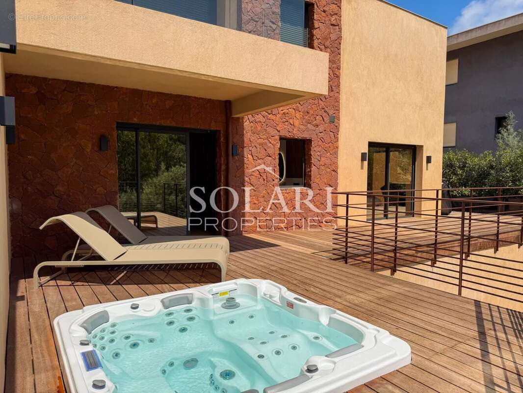 Villa d’architecte avec vue mer et piscine à Théoule-sur-Mer - photo 29