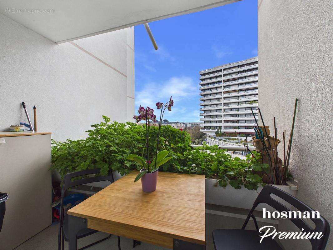 Appartement à PARIS-15E