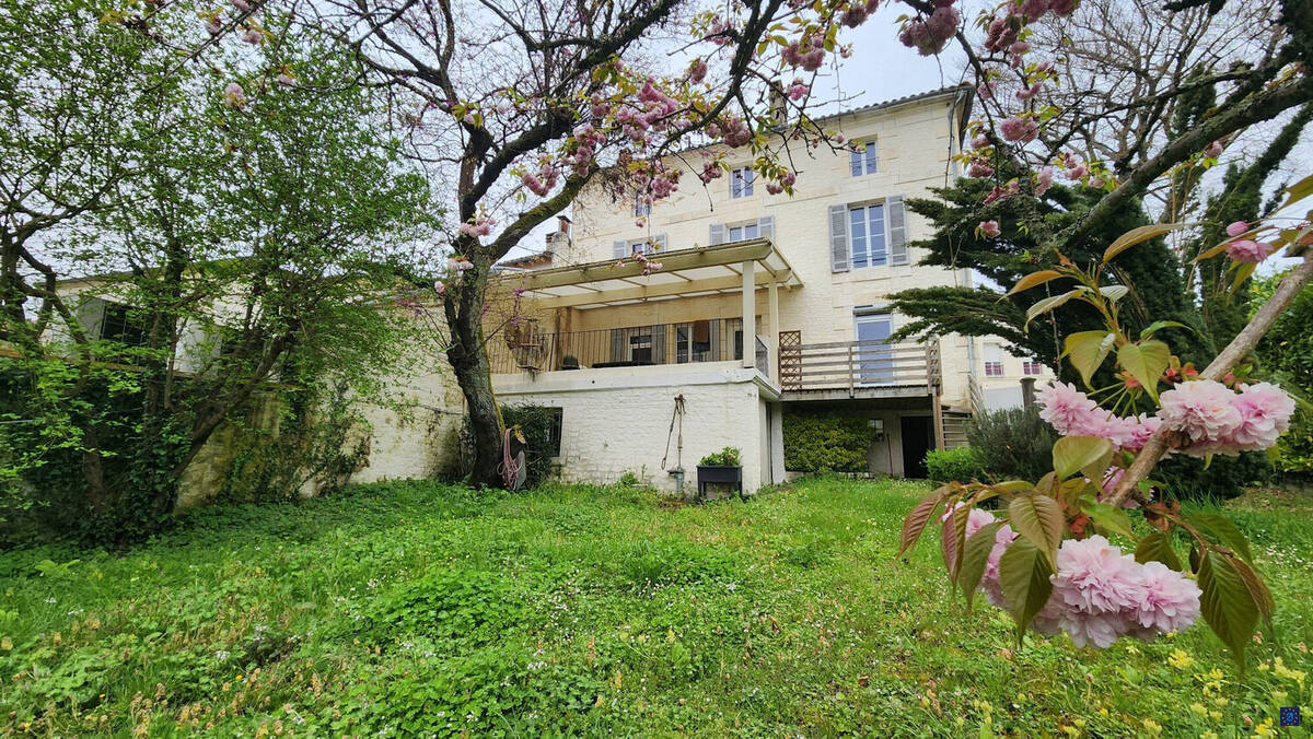 Maison à MORTAGNE-SUR-GIRONDE