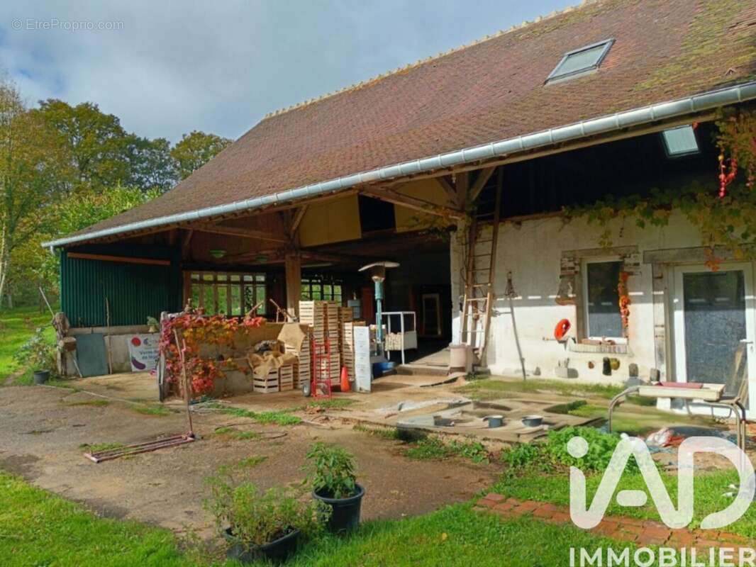 Maison 91 m² à Villiers-Saint-Benoit  - photo 3