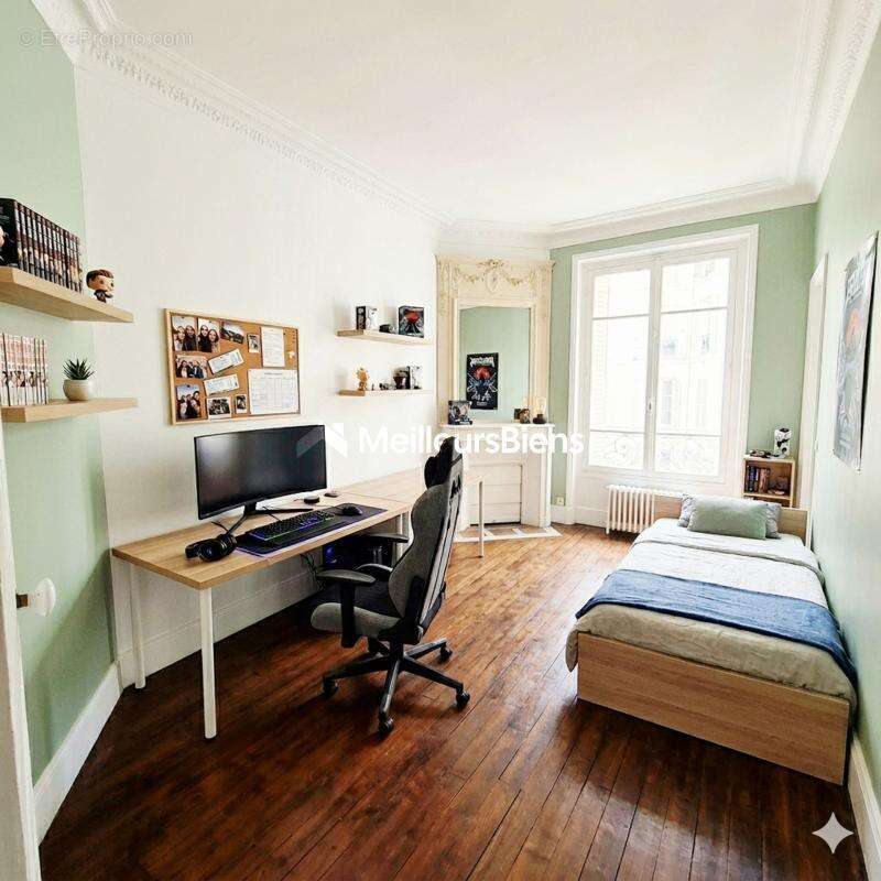 Appartement à PARIS-19E