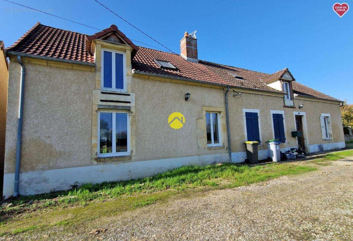 Maison à LA GUERCHE-SUR-L&#039;AUBOIS