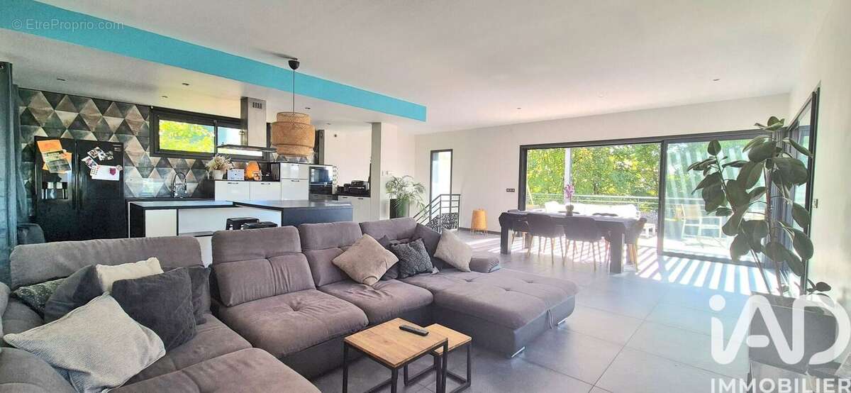 Photo 4 - Maison à SAINT-ETIENNE