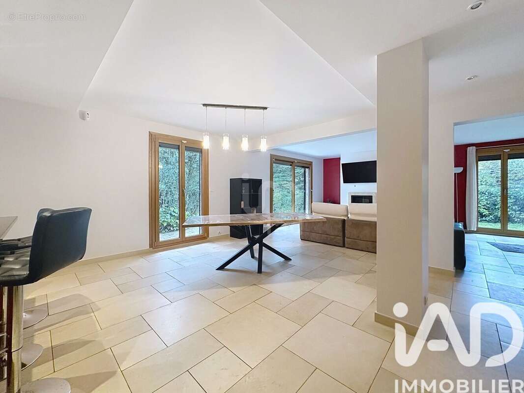 Photo 2 - Maison à RUBELLES