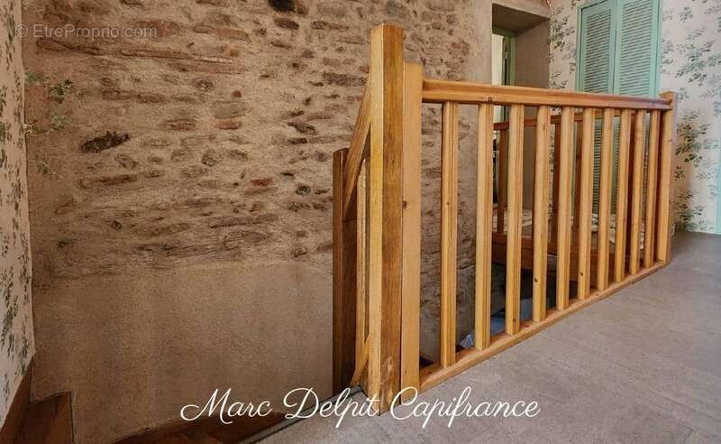 Maison de village 253 m² (169 m² habitables)+ garage + terrasse et mezzanine – Elne Centre historique – Idéal investisseur ou fa - photo 15