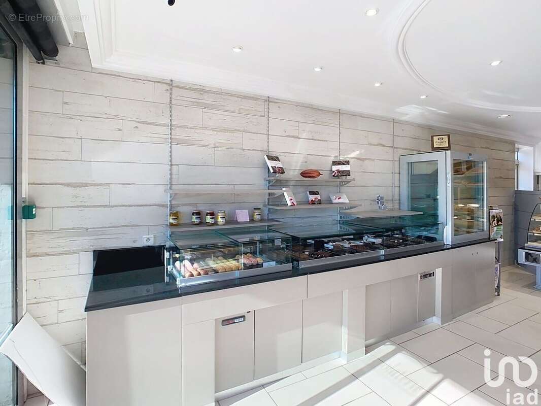 Photo 7 - Commerce à CHAUMONT