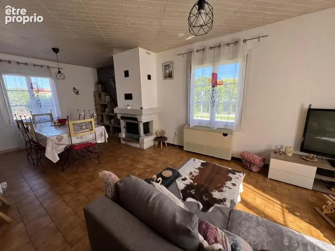 Vente Maison de Plain-Pied T5-4 avec Piscine et Garages – Peyruis (04) - photo 11