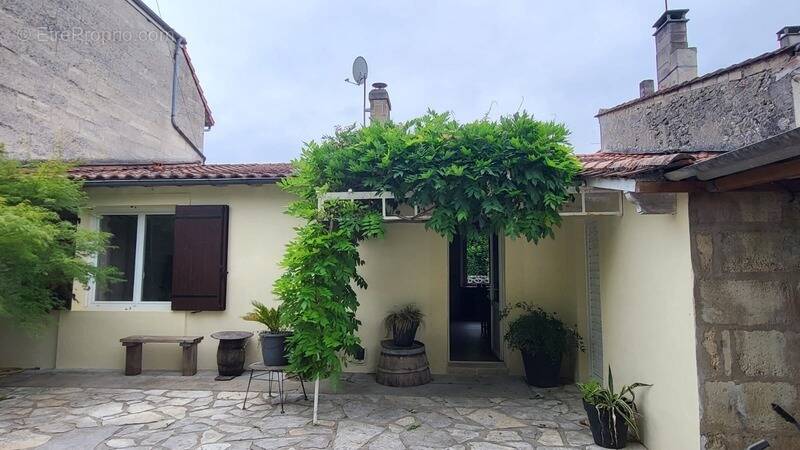 Maison à SALIGNAC