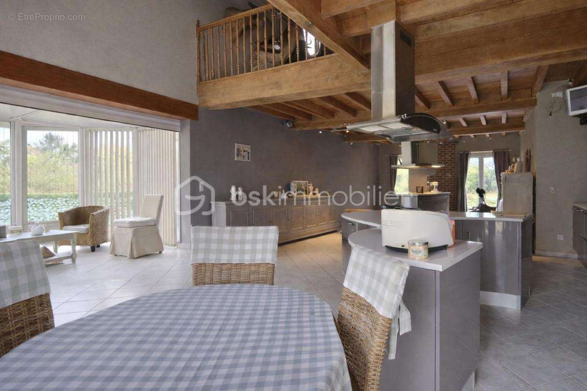 Maison à CAGNY
