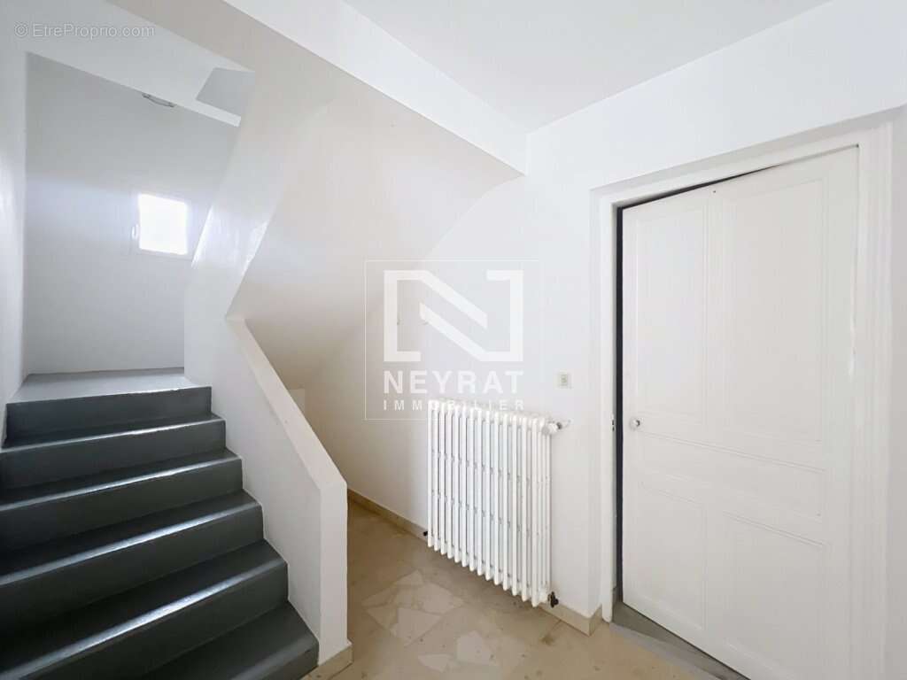 Maison à ETANG-SUR-ARROUX