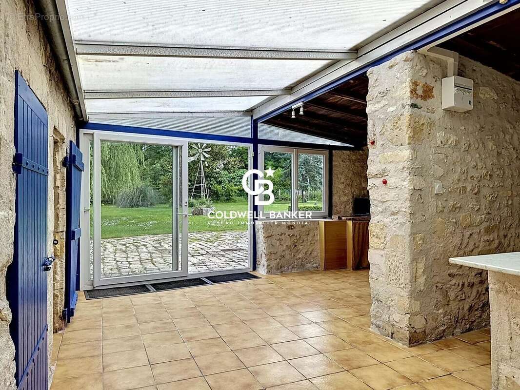 Maison à SAINT-NAZAIRE-SUR-CHARENTE