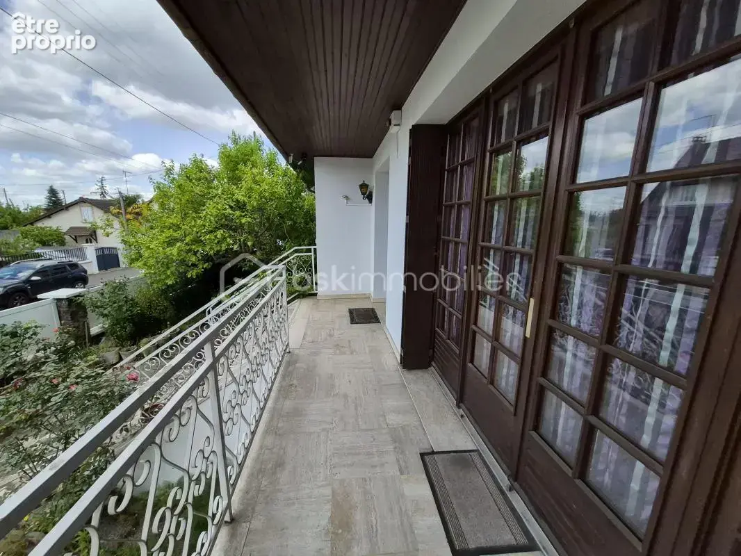 Charmante maison familiale avec beaux volumes et extérieur agréable - photo 17