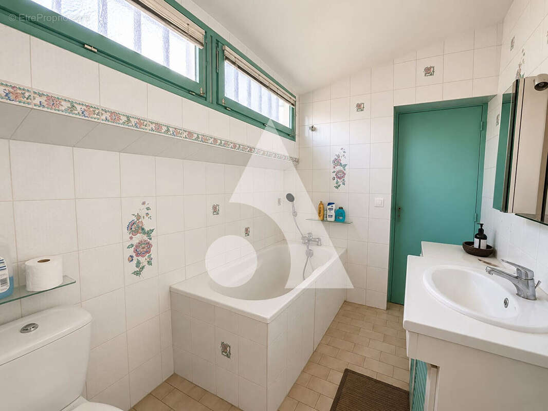 Maison familiale de caractère avec studio indépendant à La Frette - sur - Seine - photo 16