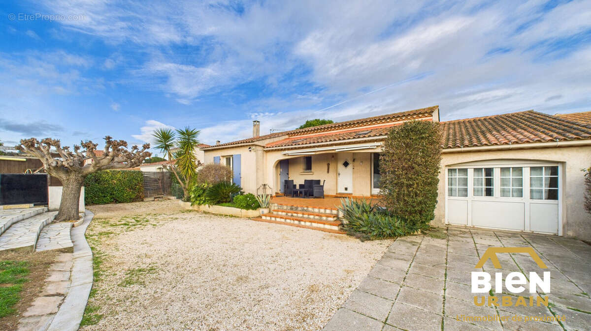 Maison à BELLEGARDE