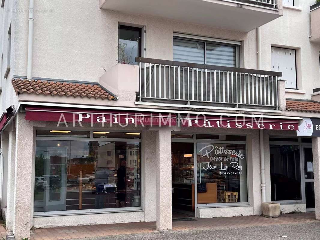 Commerce à DAVEZIEUX