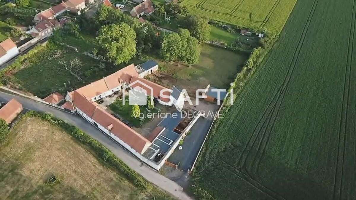 Photo 2 - Maison à HERSIN-COUPIGNY