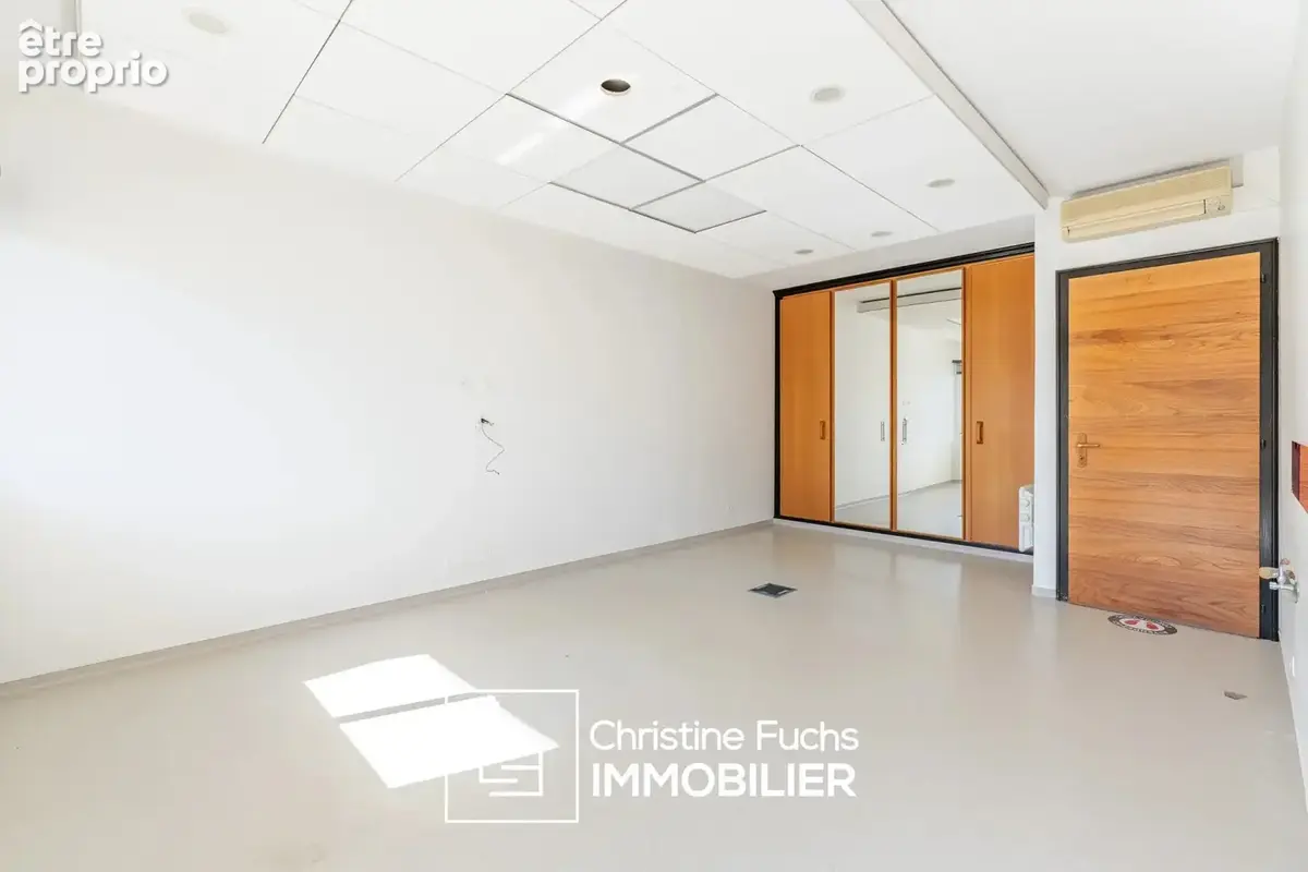 Haguenau centre - Local professionnel accessibilité PMR - 5 pièces - photo 6