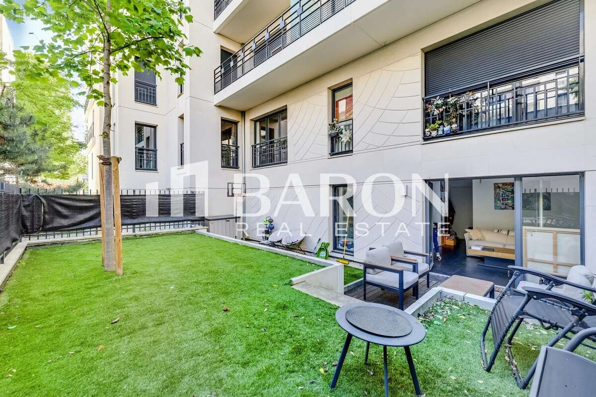 Neuilly sur seine - appartement rez de jardin 2 pieces 1 chambre - photo 8