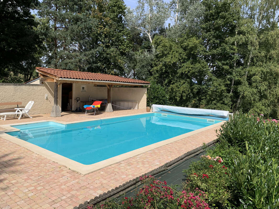 Maison à ESTANDEUIL