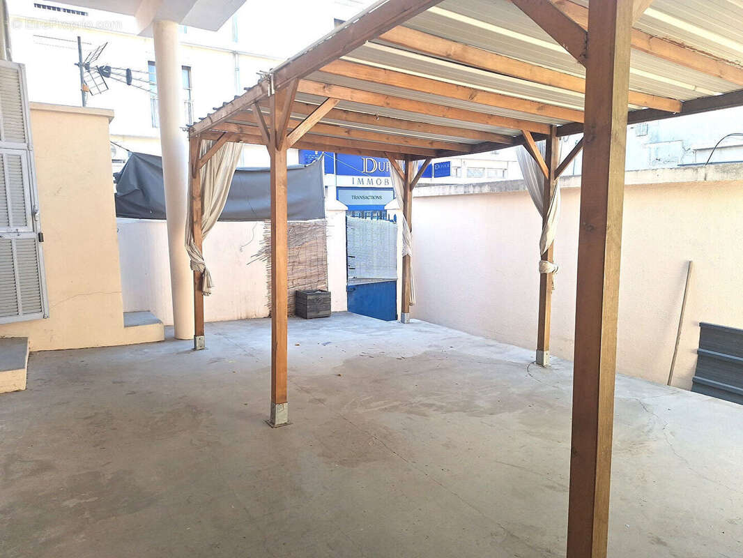 Appartement à LA VALETTE-DU-VAR