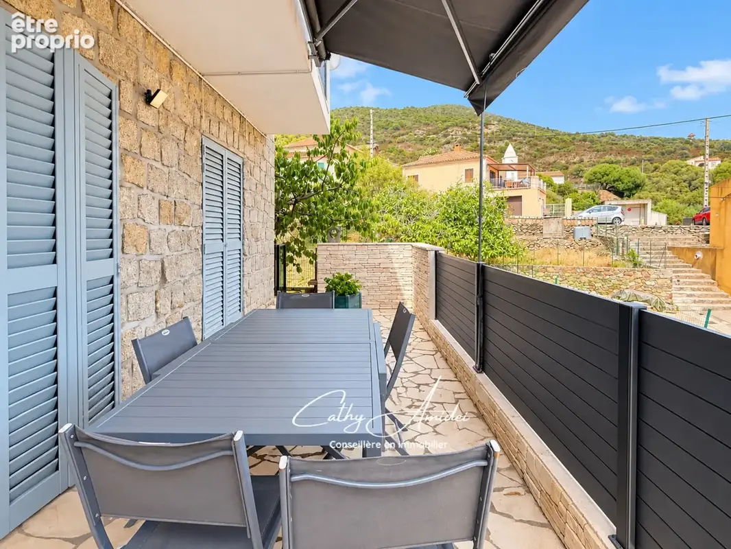 Osani (Corse) : A vendre, maison en pierre, avec deux appartements T3 indépendants, à 3Km de la plage - photo 5