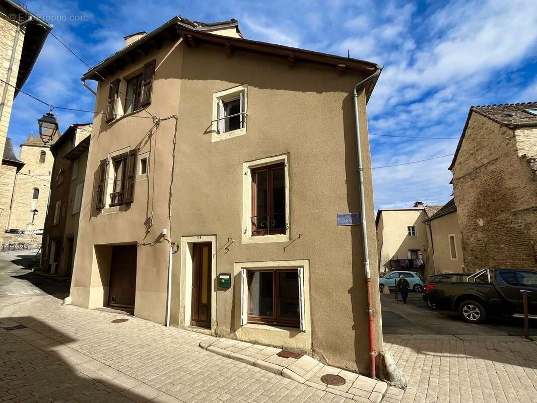 Maison à MARVEJOLS