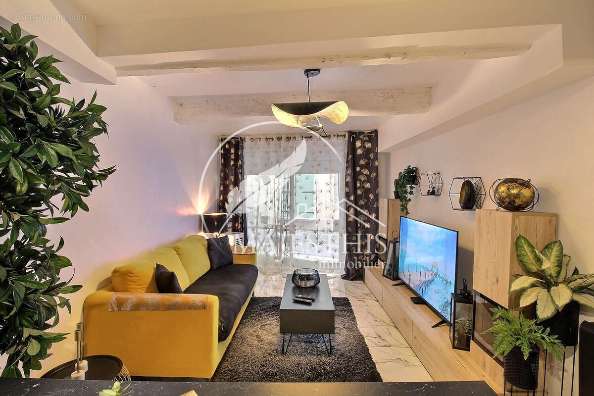 Appartement à PIGNANS