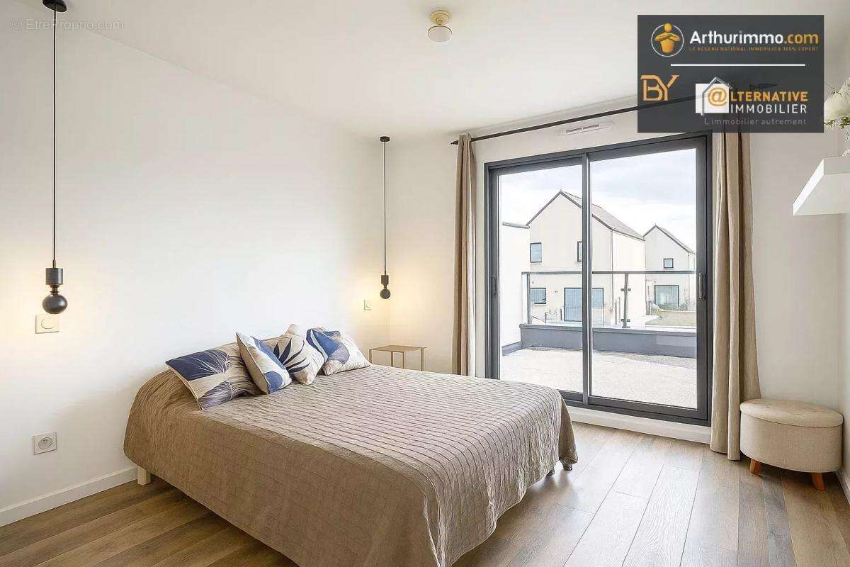 Maison à SAINT-ERBLON