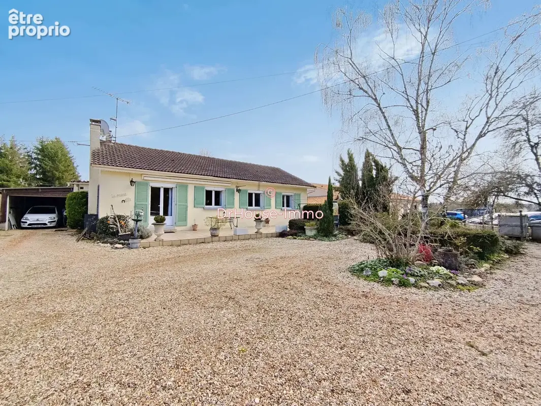 Maison 144 m² à Mayac  - photo 2