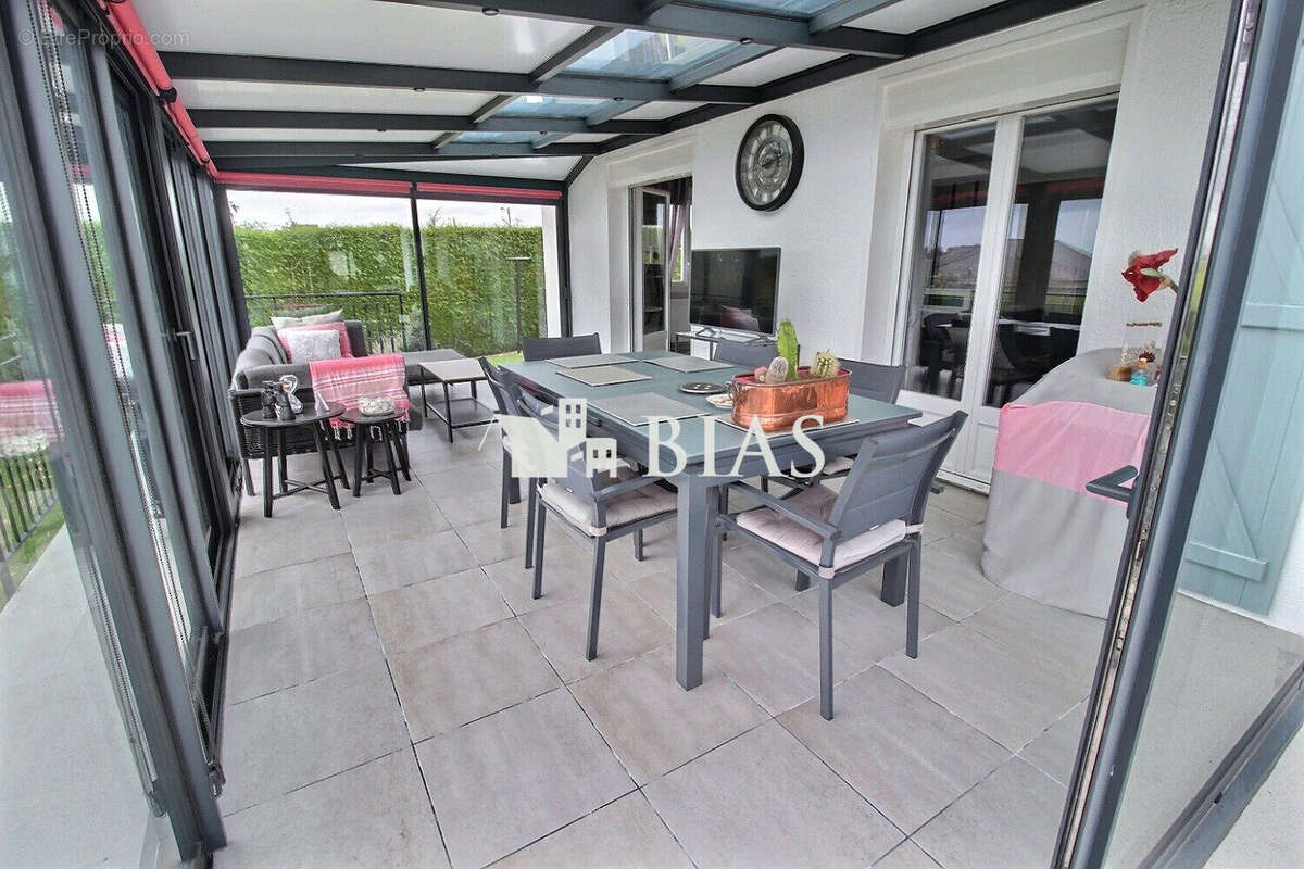 Maison à BOURG-ACHARD